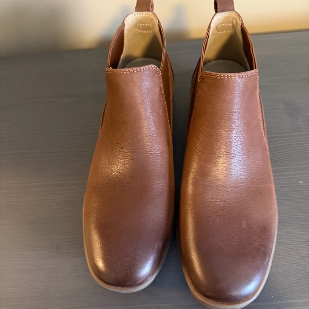 Dansko Louisa Leather Booties NEW - Picture 3 of 9